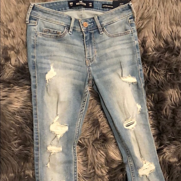 Hollister Low rise super skinny crop - Picture 2 of 5